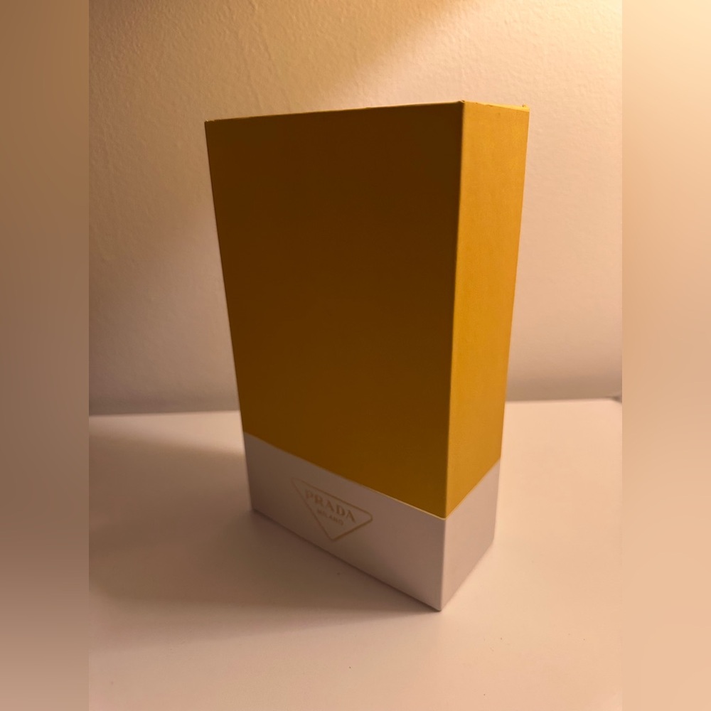 🆕💛 PRADA Yellow empty box - Picture 5 of 8